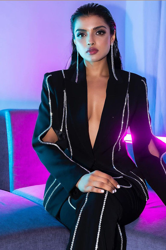 Cut-Out Diamonds Decorated Set | Dress In Beauty