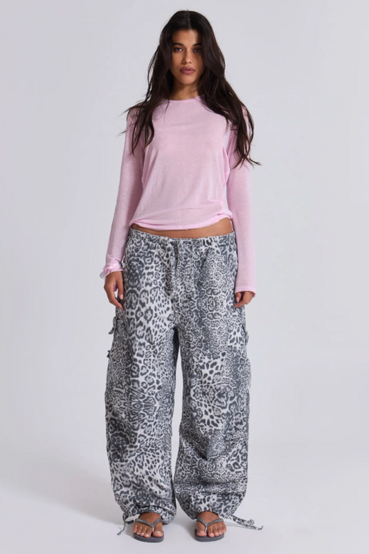 Snow Leopard Parachute Pants | Dress In Beauty