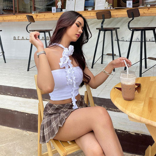 Ribbed 3D Flower Lettuce Detail Crop Top - White